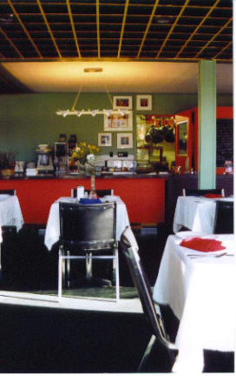 Red Top Motor Inn Iron Bridge Esterno foto