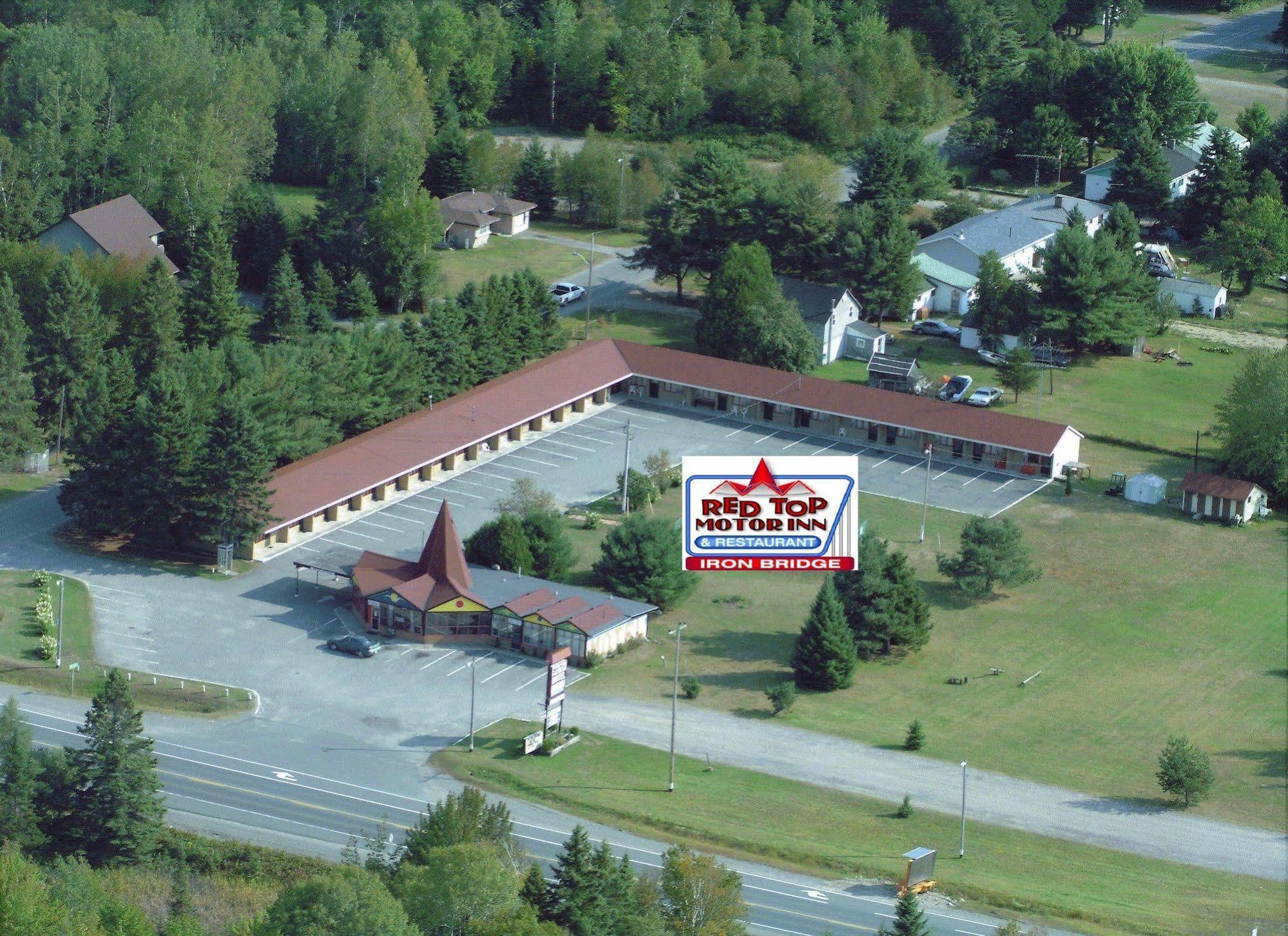 Red Top Motor Inn Iron Bridge Esterno foto